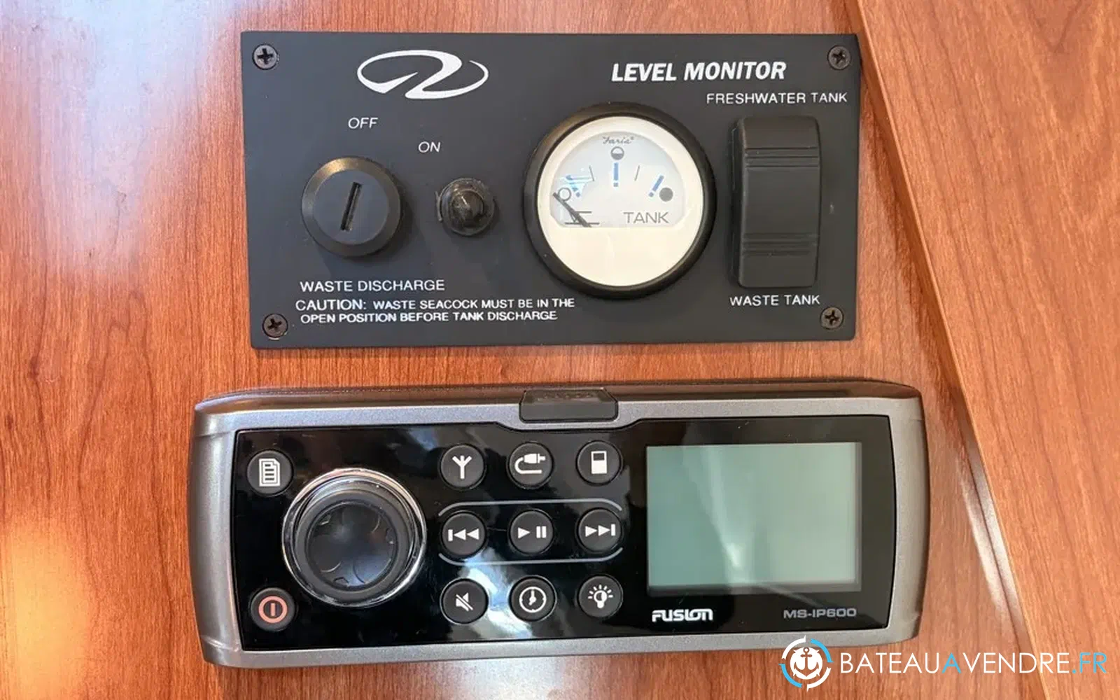 slider 33 Regal 2860