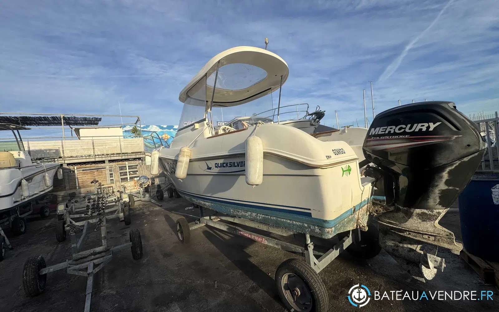 slider 1 Quicksilver 530 Pilothouse
