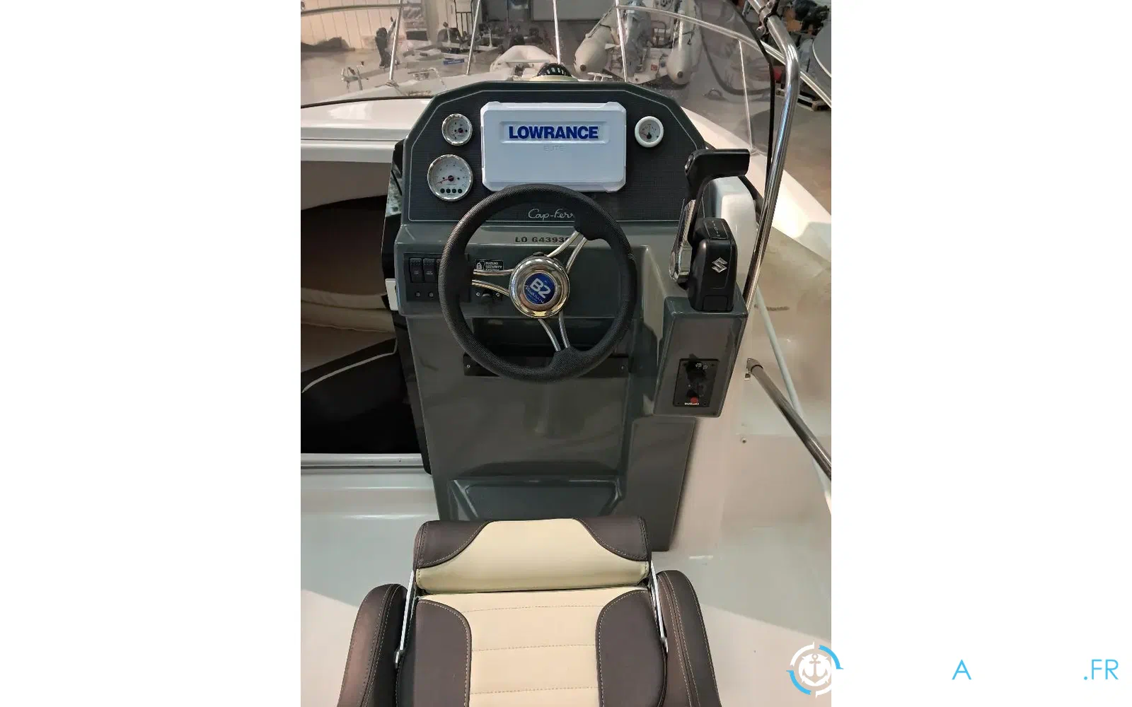 slider 4 B2 Marine Cap Ferret 702 Sun Deck