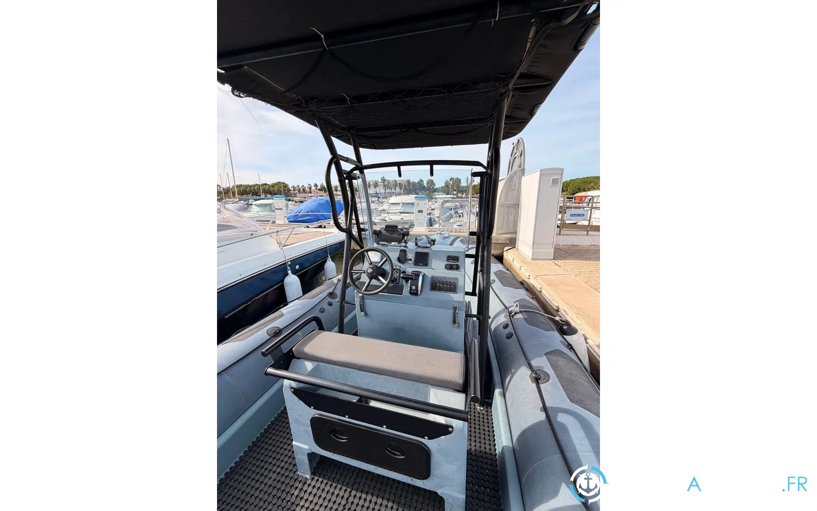 slider 11 Aka Marine R75 C Hypalon