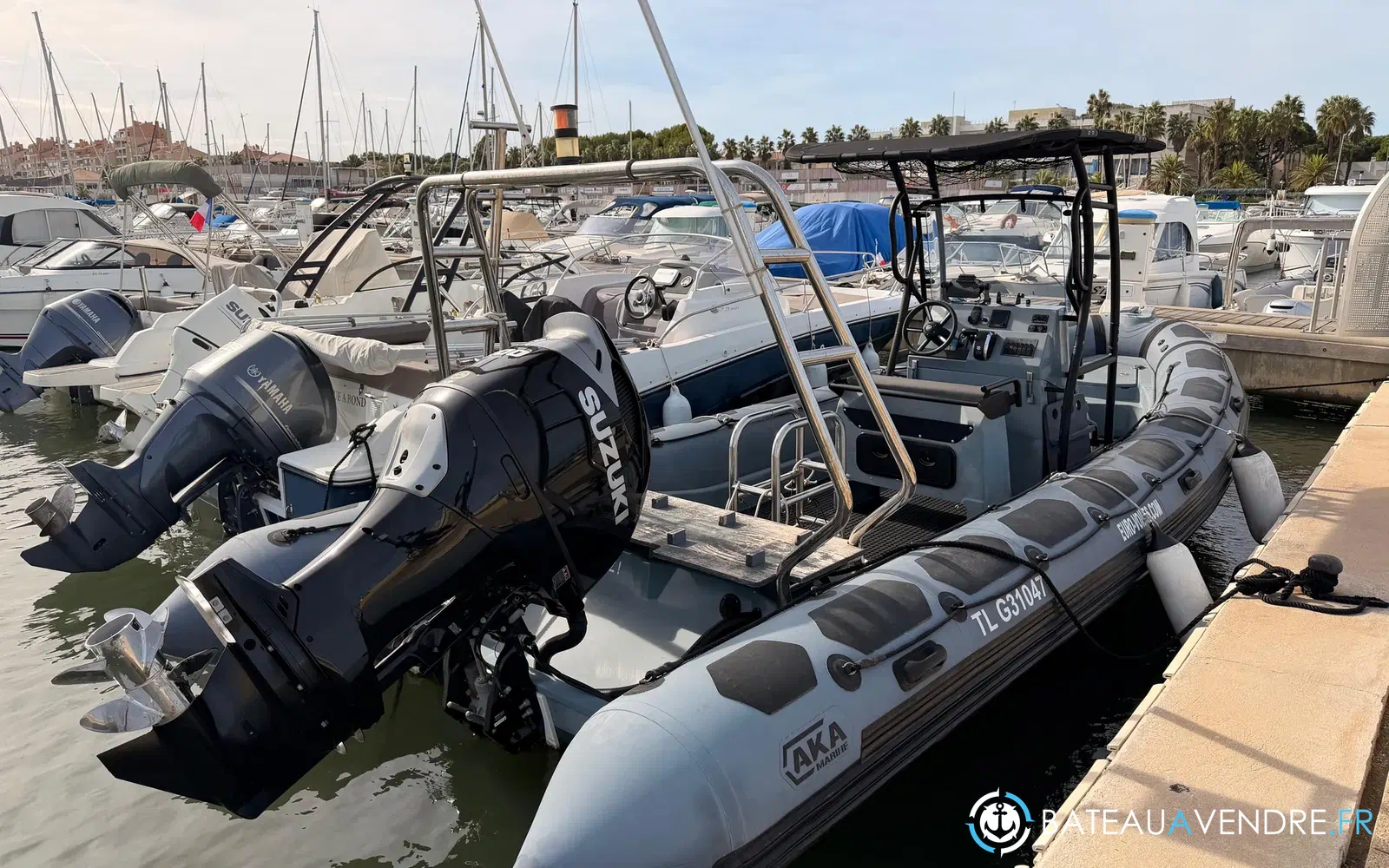 slider 6 Aka Marine R75 C Hypalon