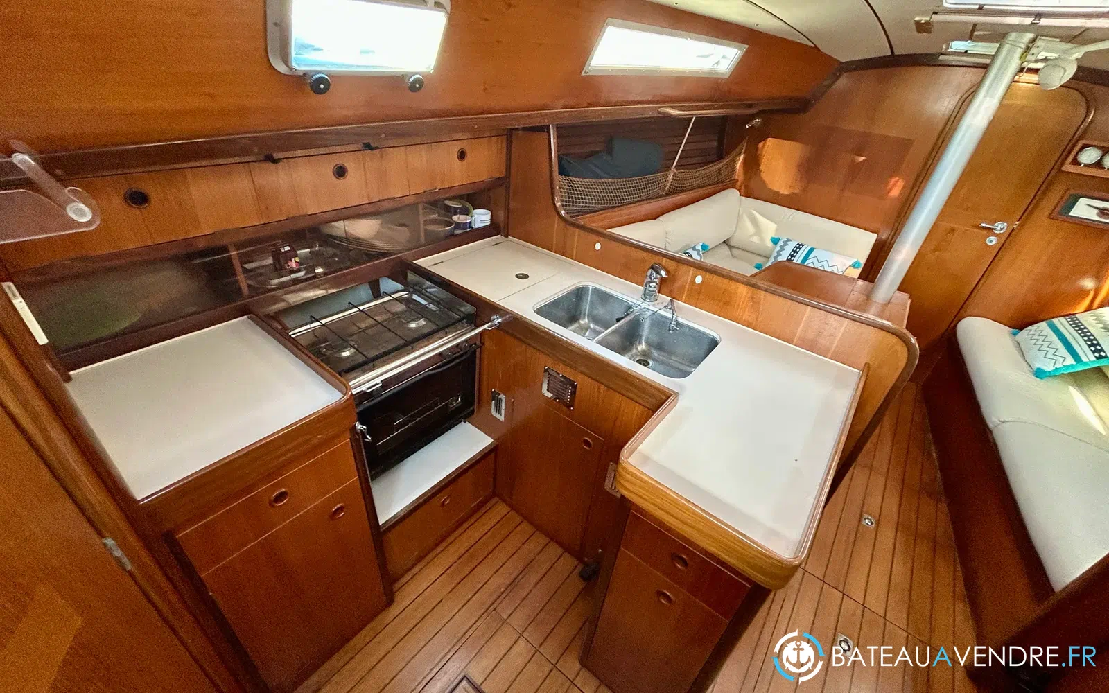 slider 2 Beneteau First 375