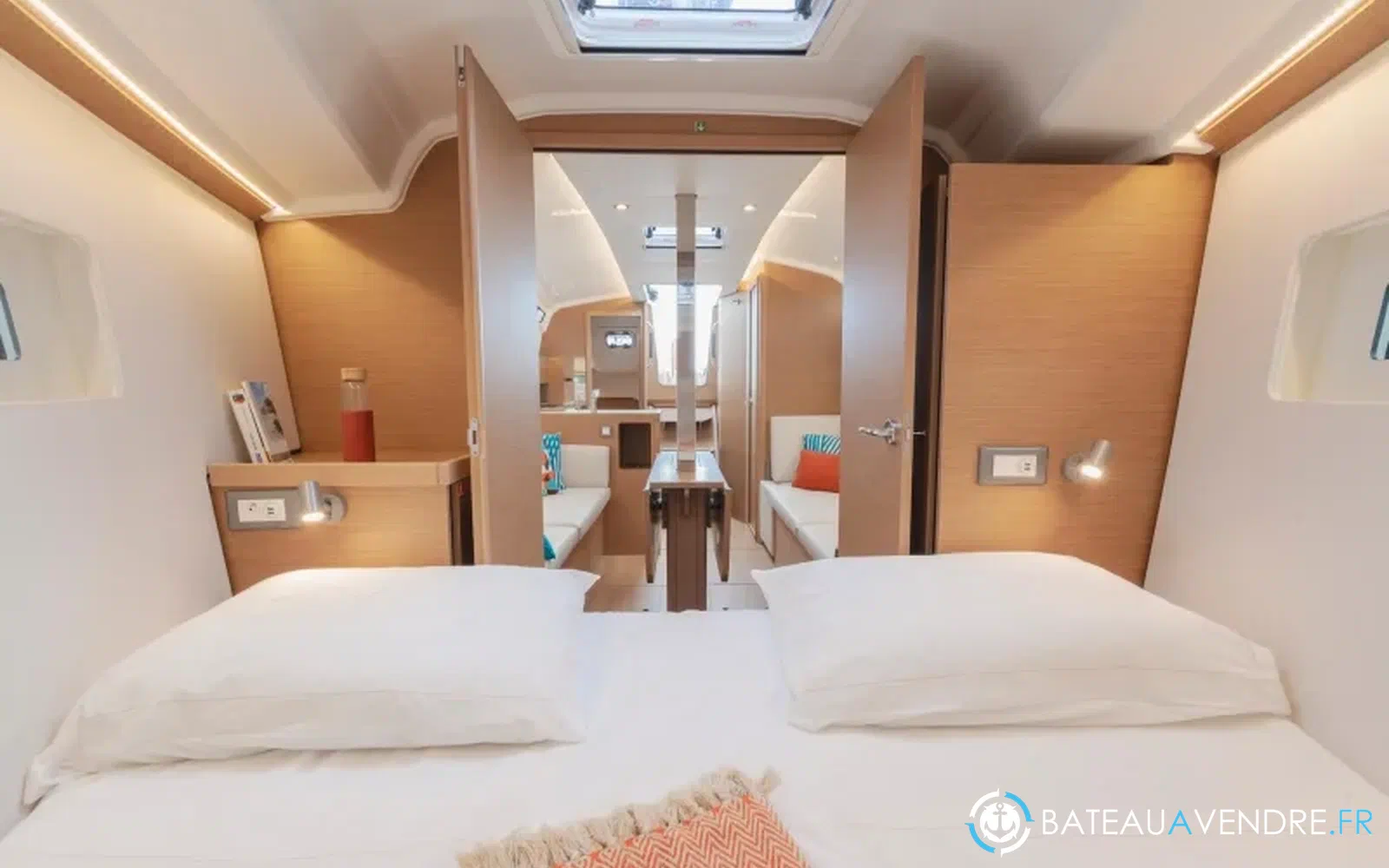 slider 11 Jeanneau sun odyssey 350