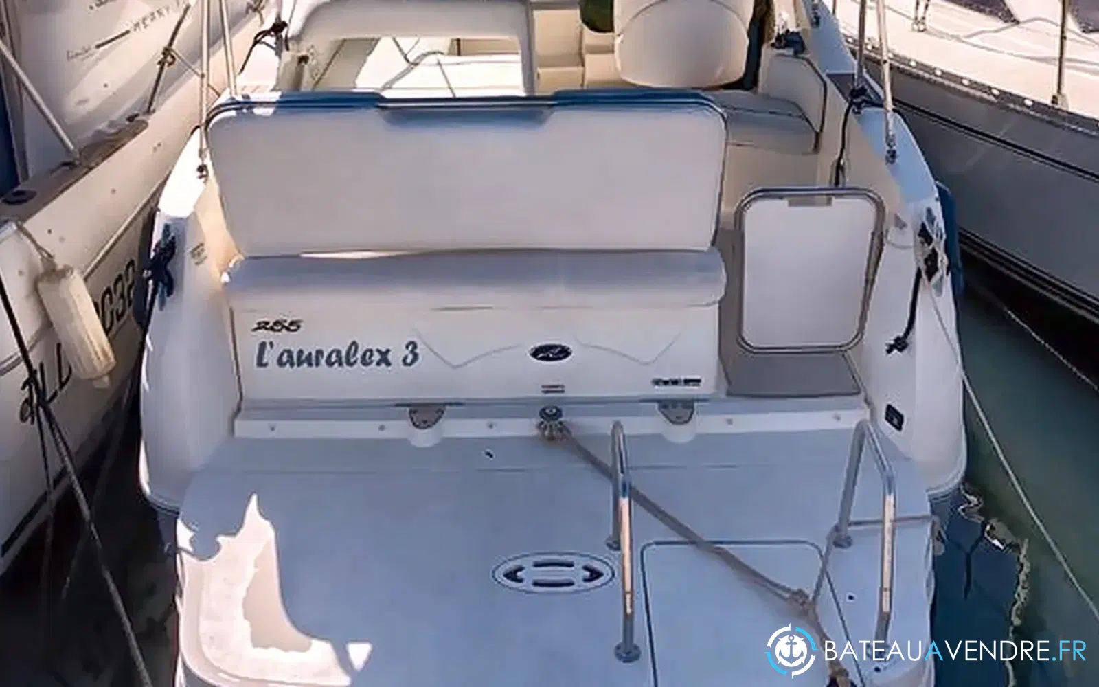 slider 3 Sea Ray 255 Sundancer
