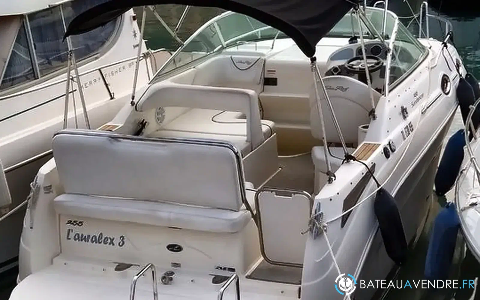 slider 2 Sea Ray 255 Sundancer