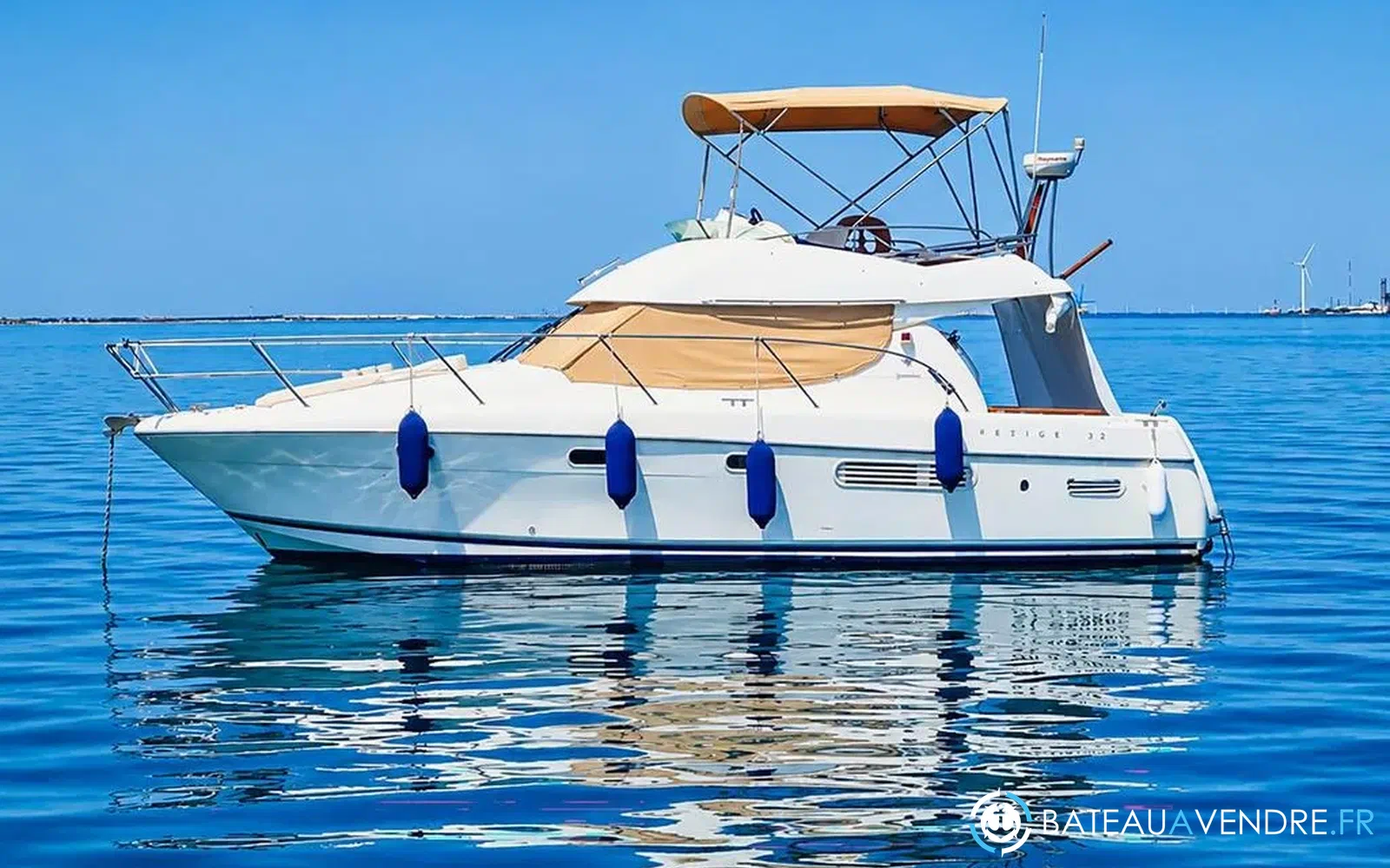 slider 0 Jeanneau Prestige 32 Fly