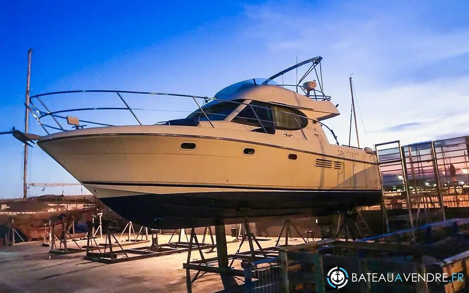 slider 21 Jeanneau Prestige 32 Fly