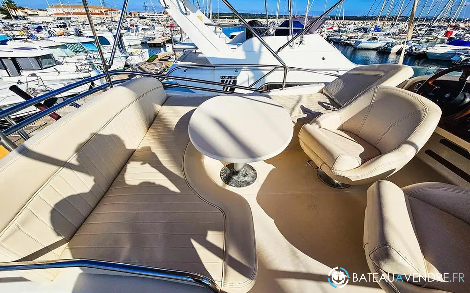 slider 6 Jeanneau Prestige 32 Fly