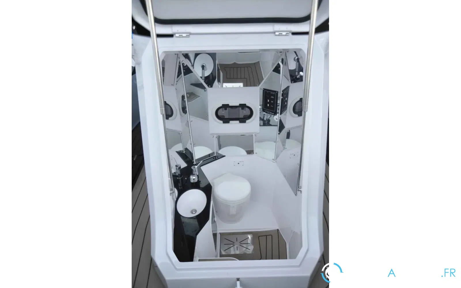 slider 9 MV Marine Mito 29