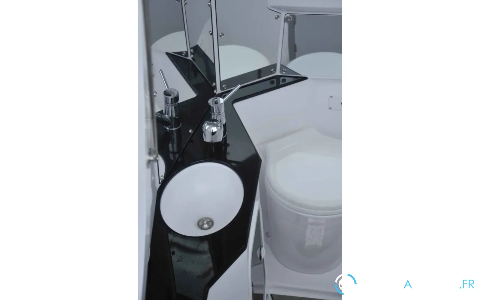 slider 11 MV Marine Mito 29