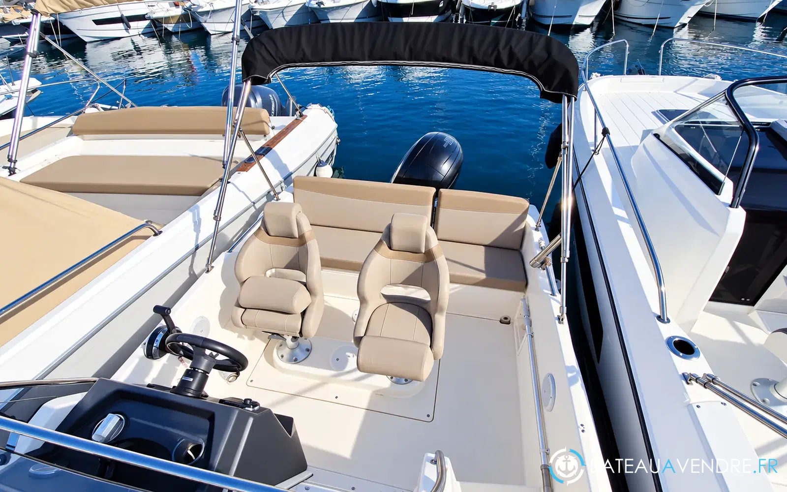 slider 3 Quicksilver 605 Sundeck