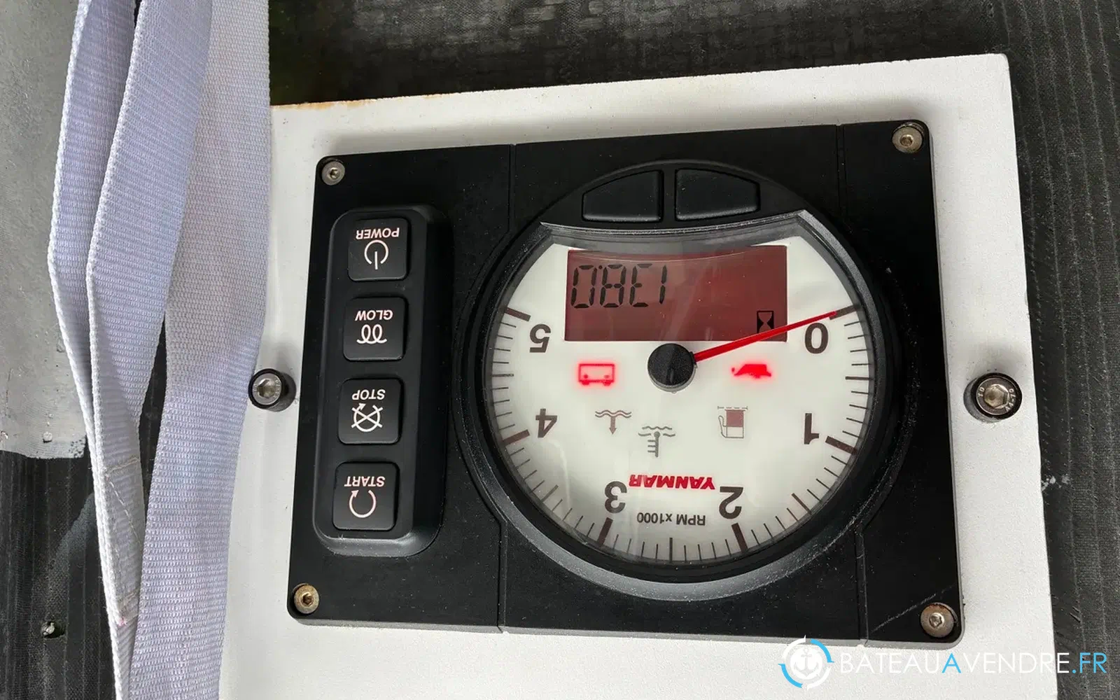 slider 21 Marsaudon Composites MC 34