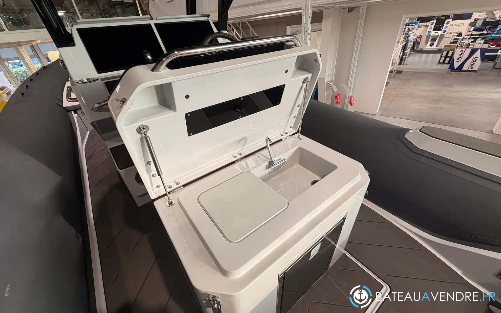 slider 11 Capelli 900 CHASE