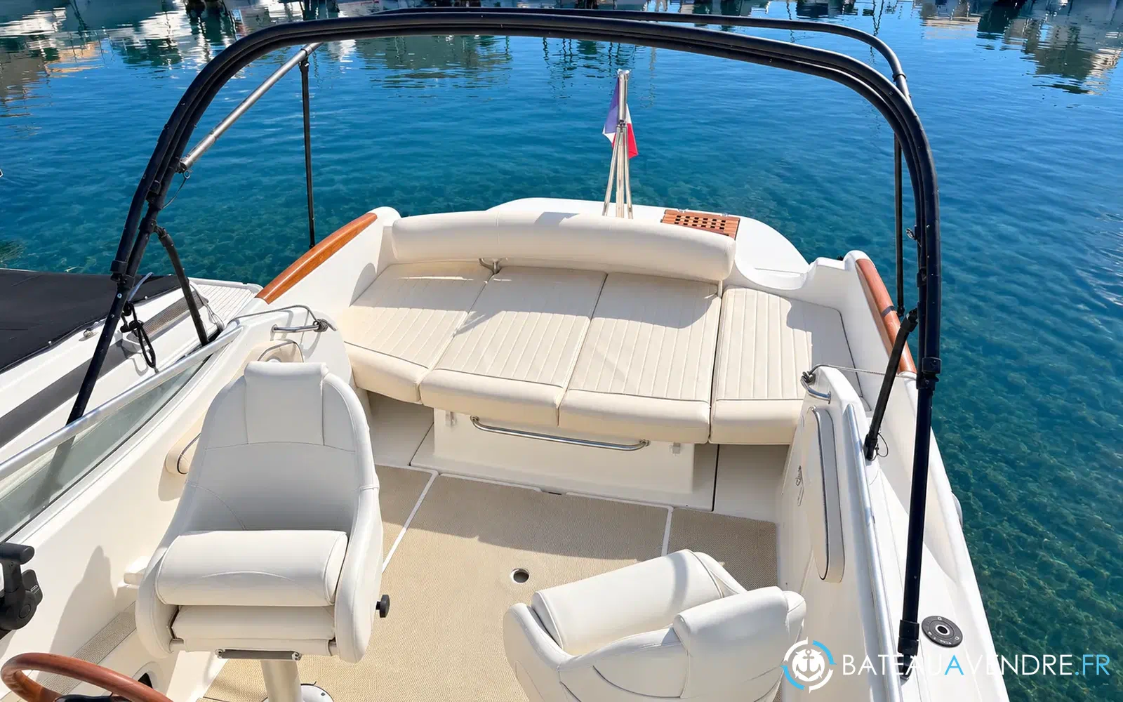 slider 12 Jeanneau Leader 705