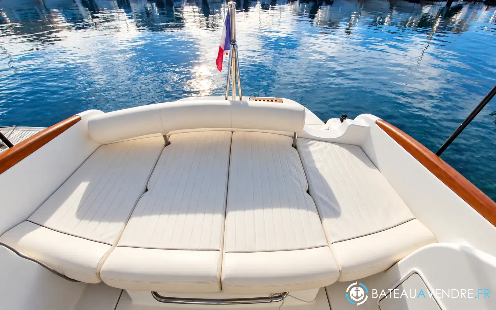 slider 7 Jeanneau Leader 705