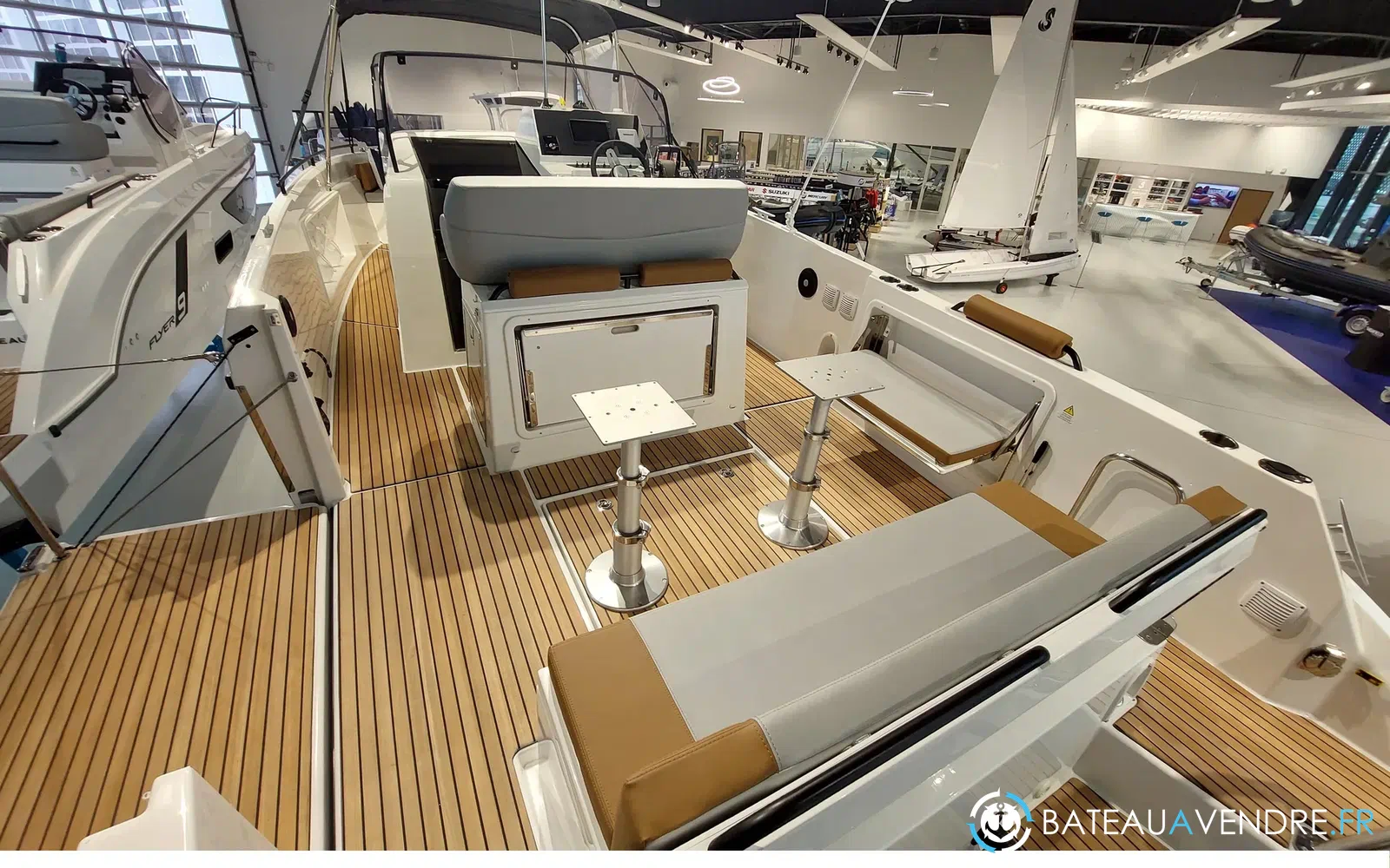 slider 3 Beneteau Flyer 9 Spacedeck