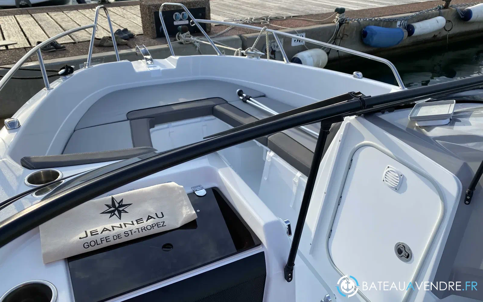 slider 2 Jeanneau Cap Camarat 6.5 BR