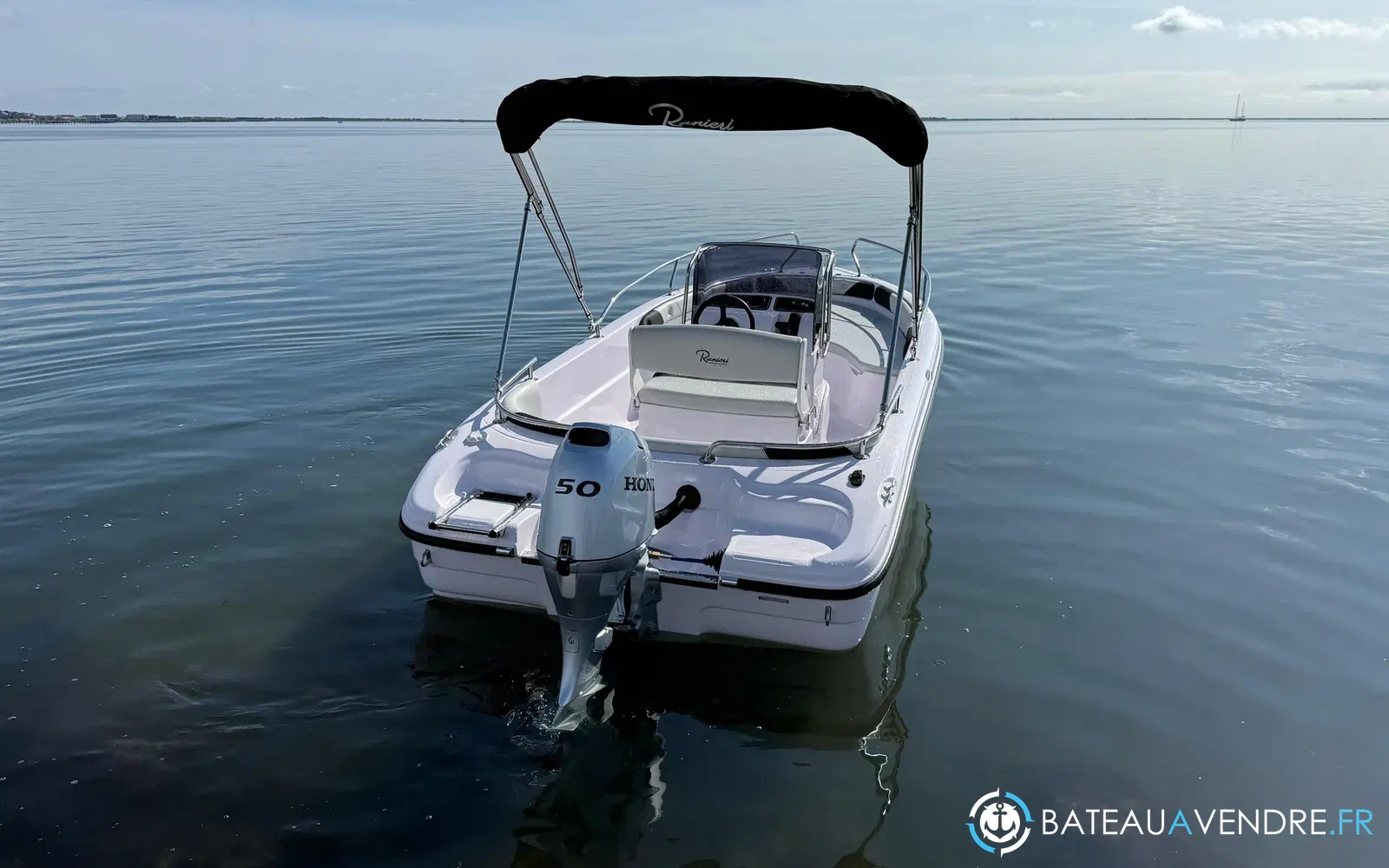 slider 2 Ranieri Voyager 17