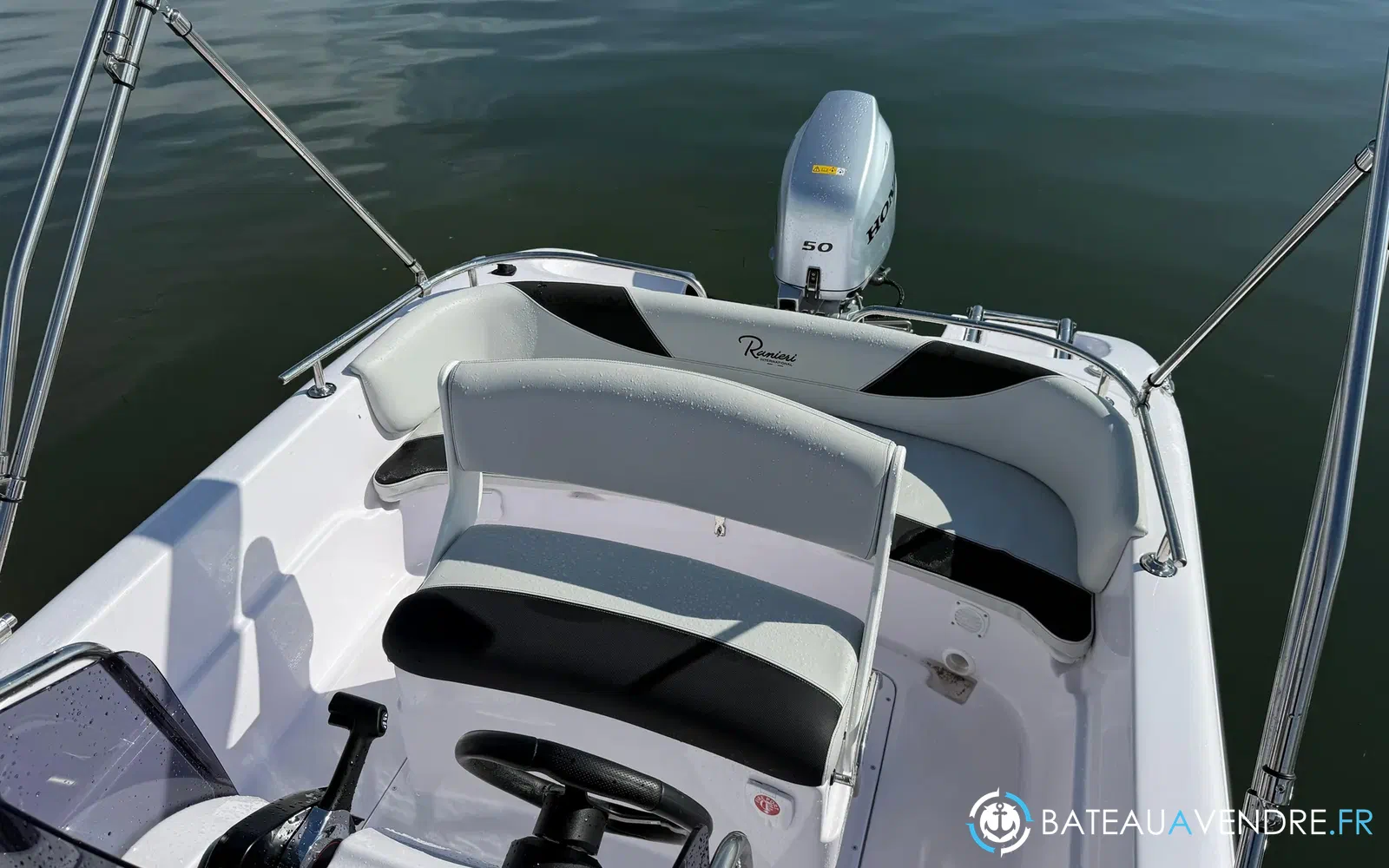 slider 6 Ranieri Voyager 17