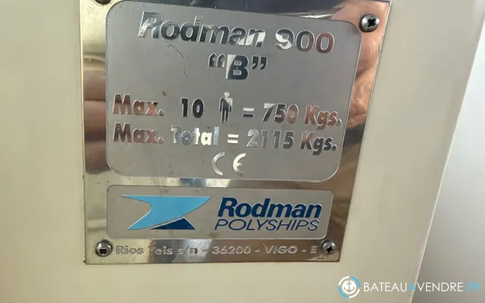 slider 46 Rodman 900