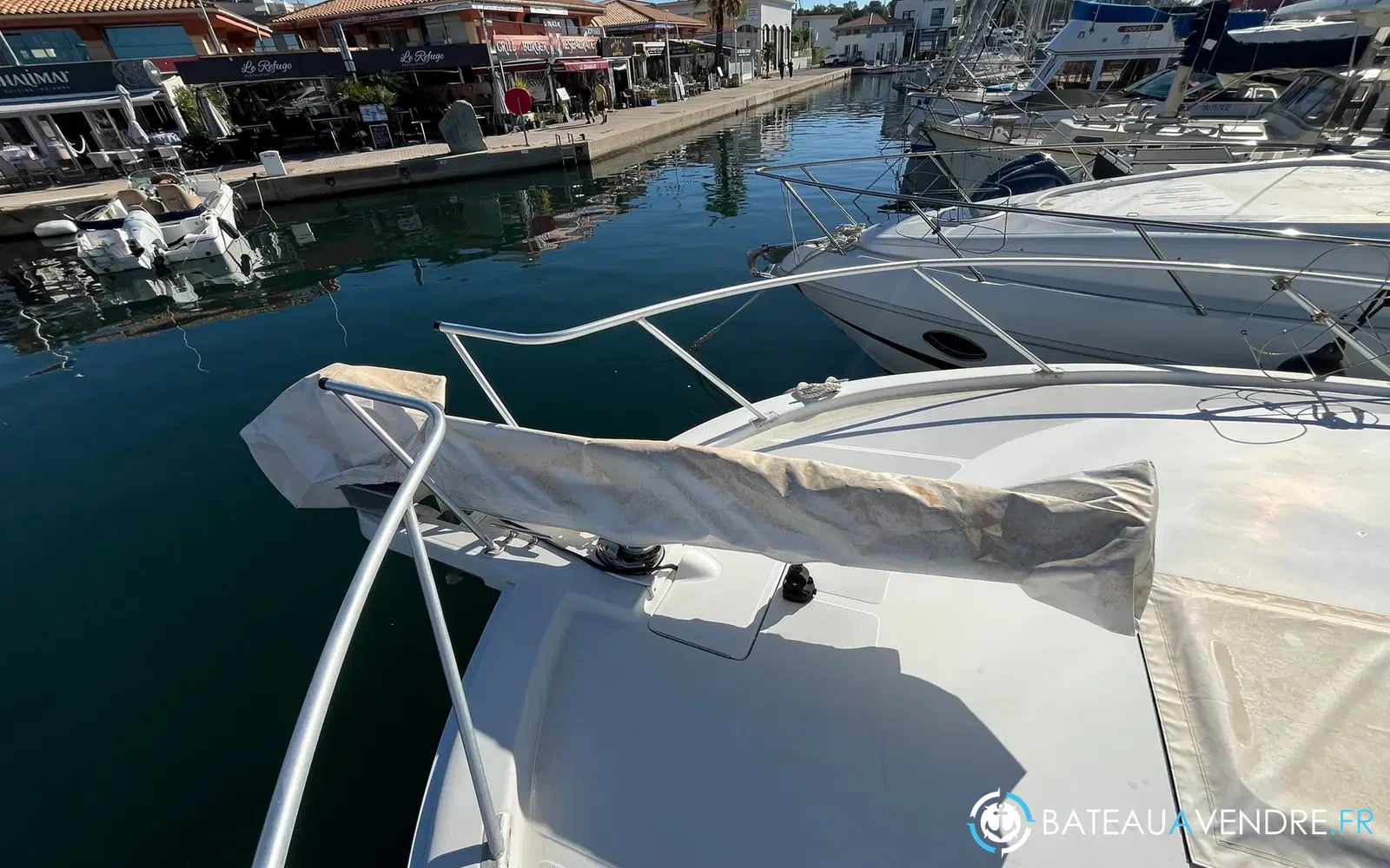 slider 4 Luhrs 36 Convertible