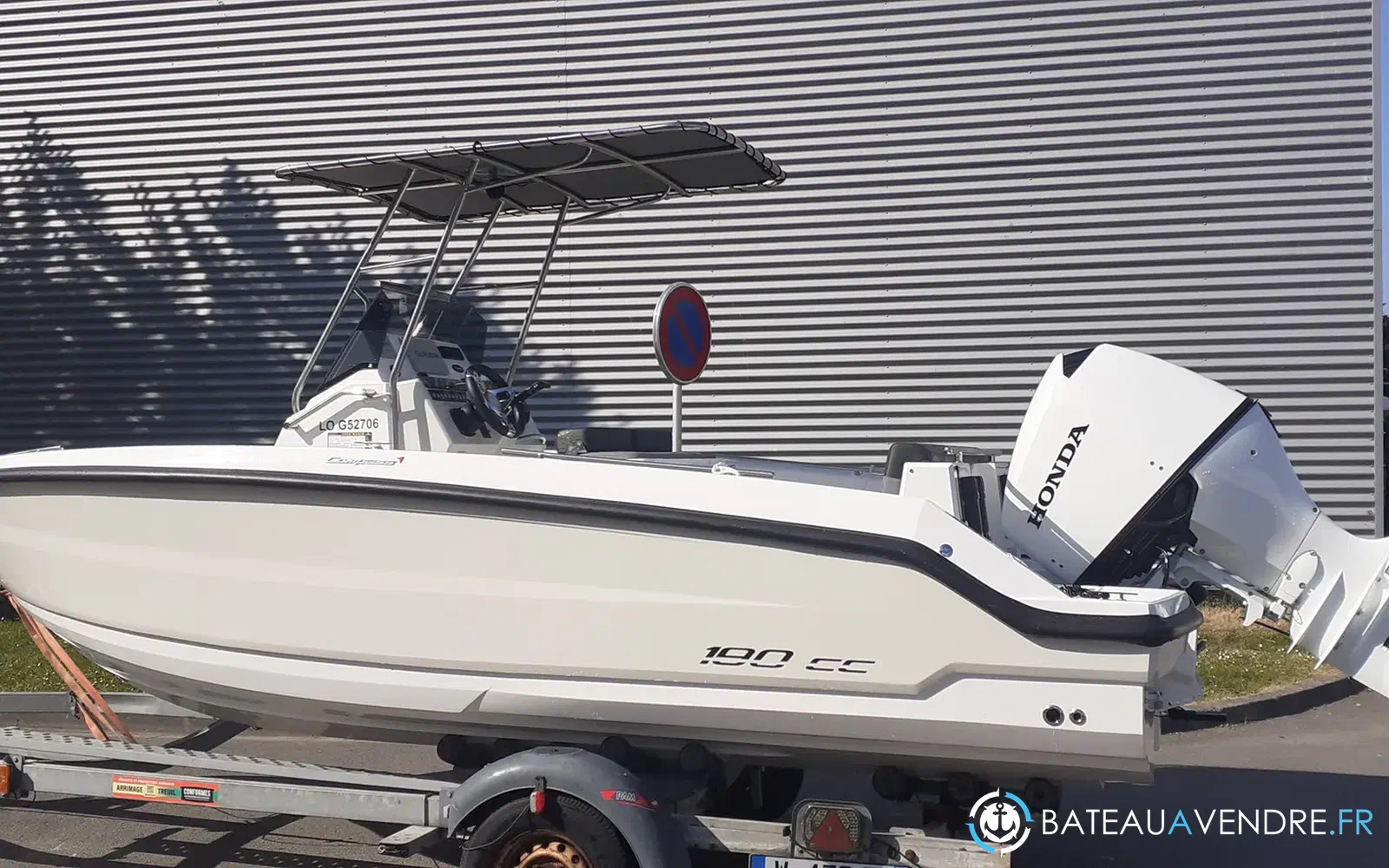 slider 0 Compass Boat 190