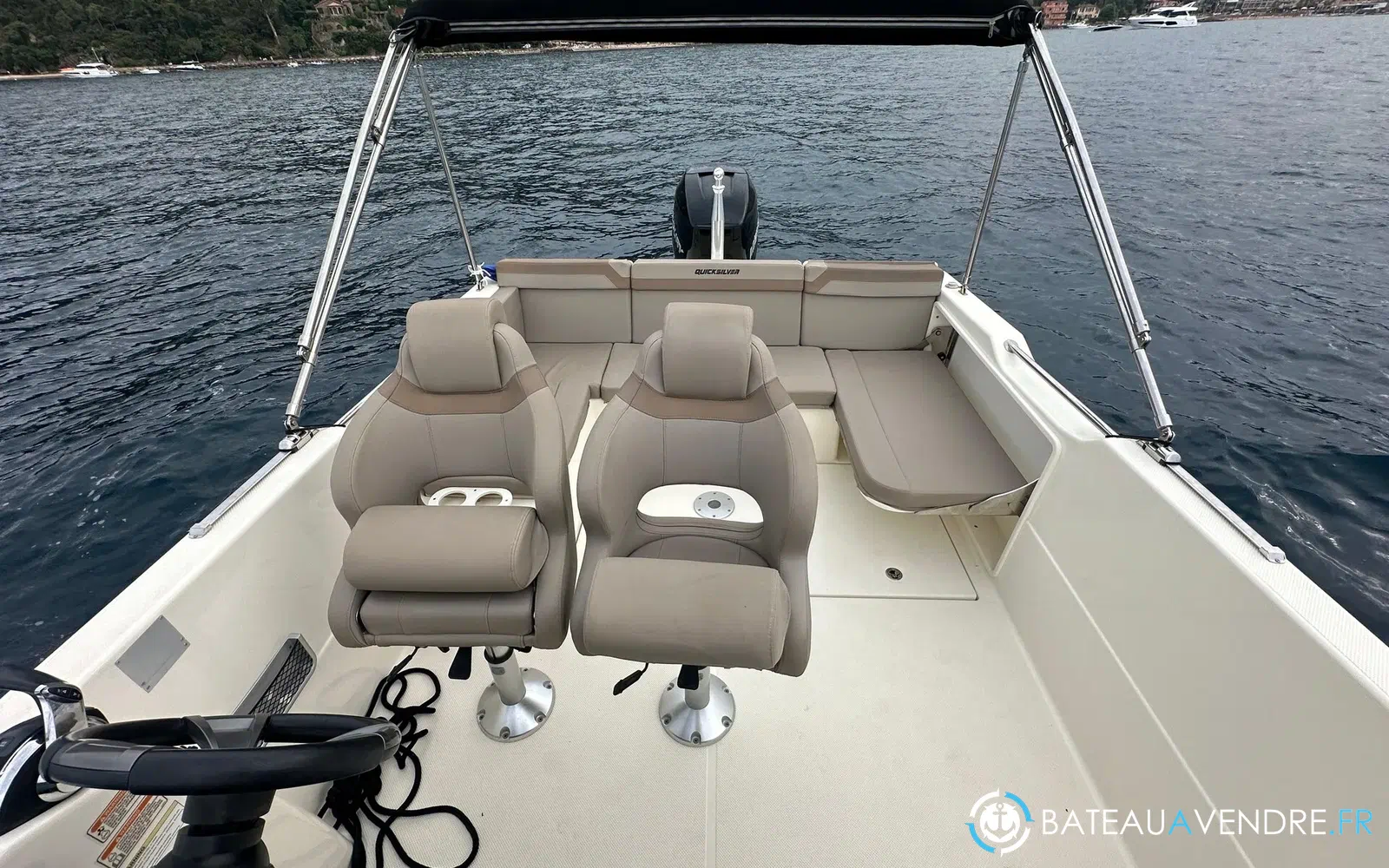 slider 12 Quicksilver Activ 755 Sundeck