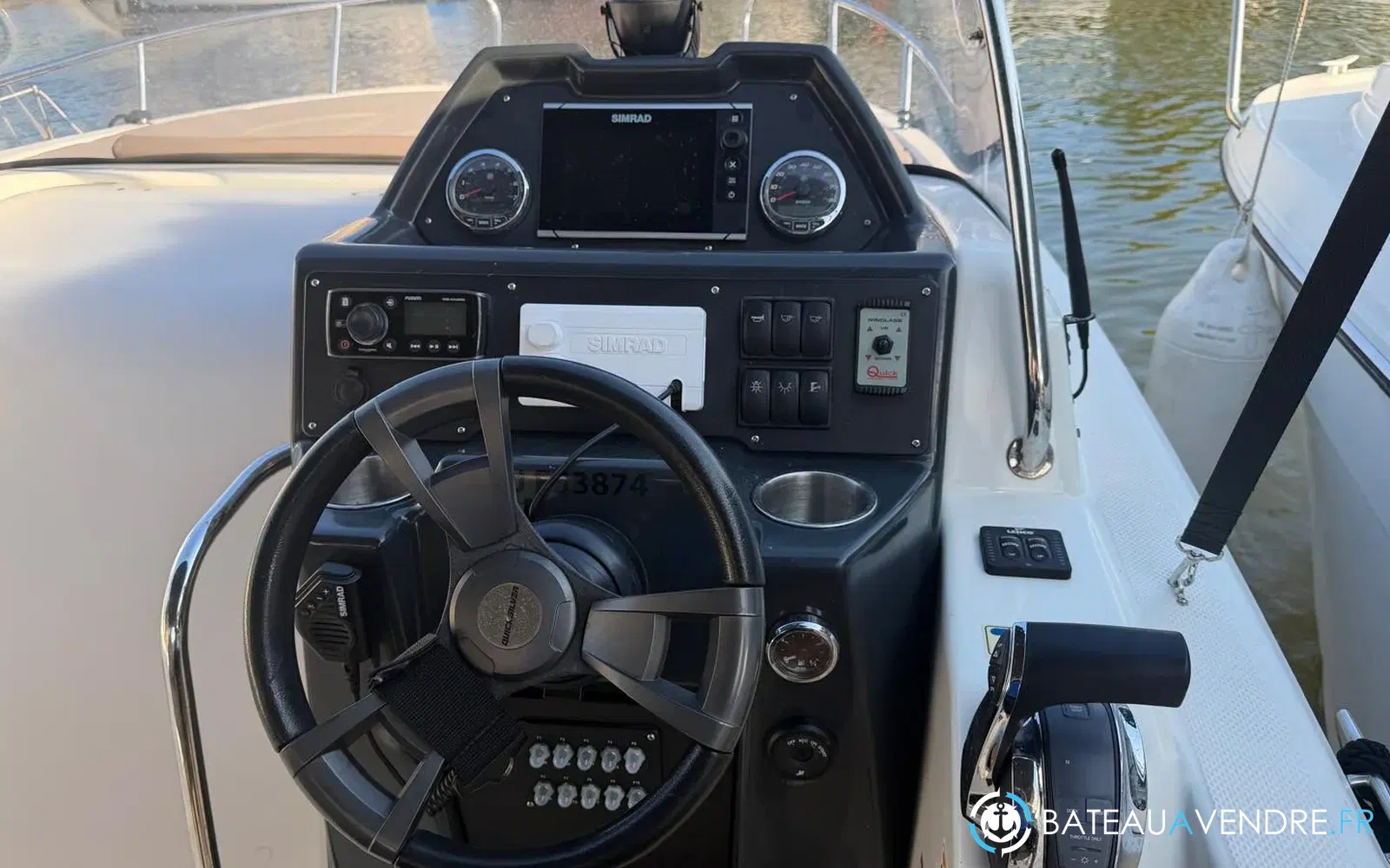 slider 9 Quicksilver Activ 755 Sundeck