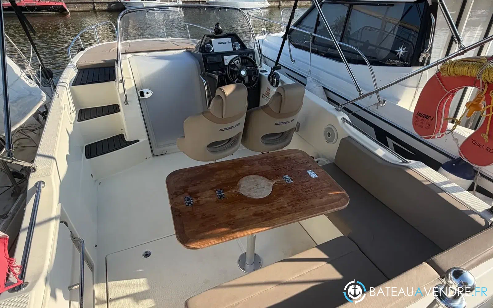 slider 13 Quicksilver Activ 755 Sundeck