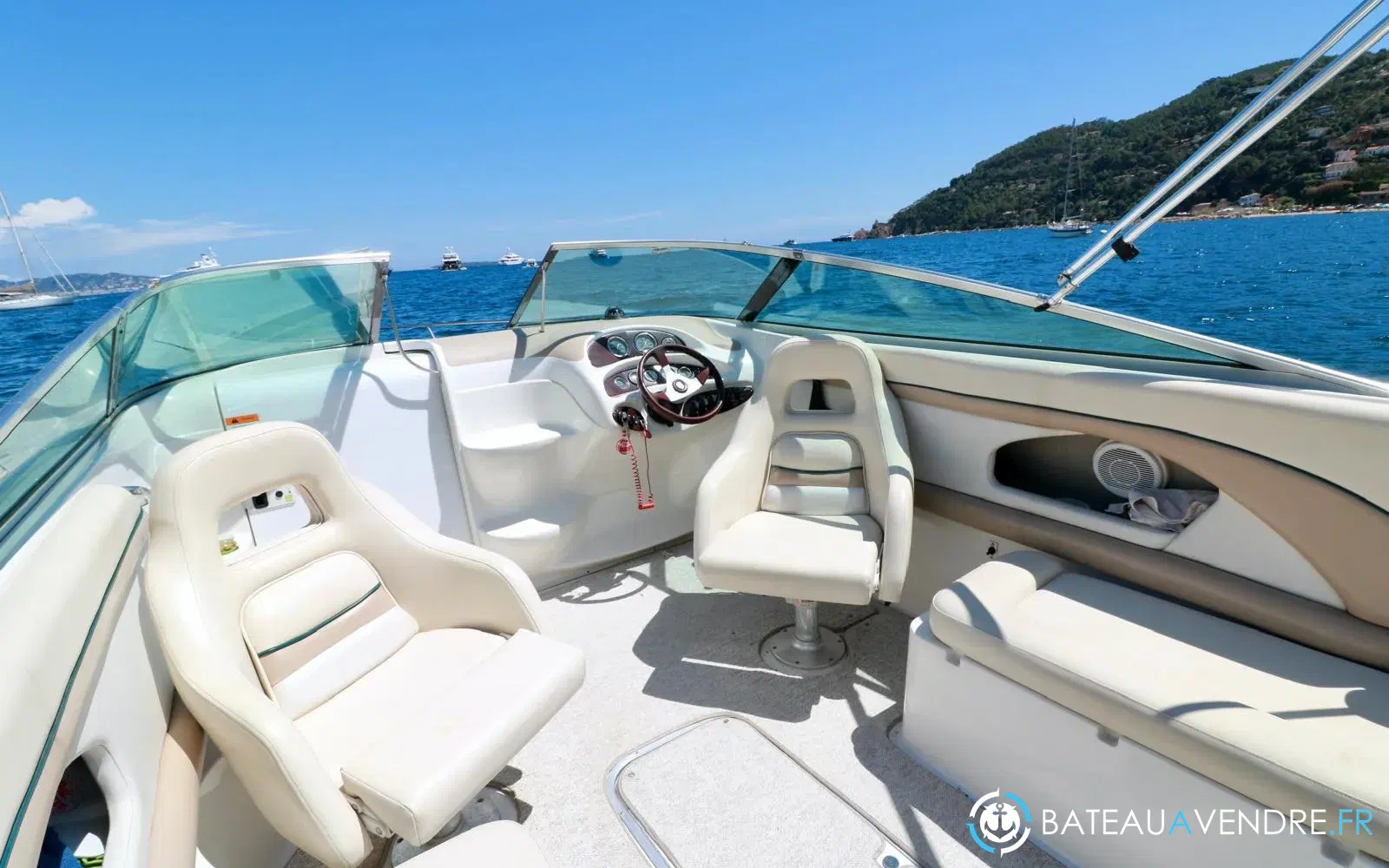 slider 1 Chris Craft 245 Cuddy Cabin