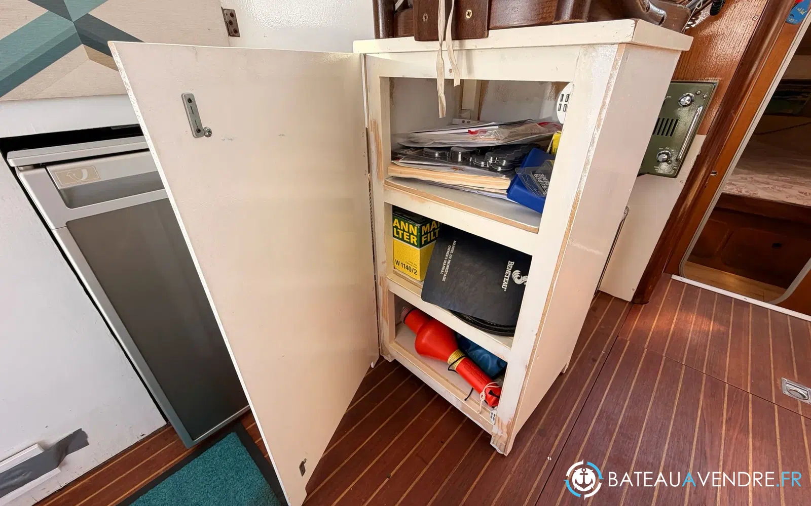 slider 18 Beneteau Antares 860