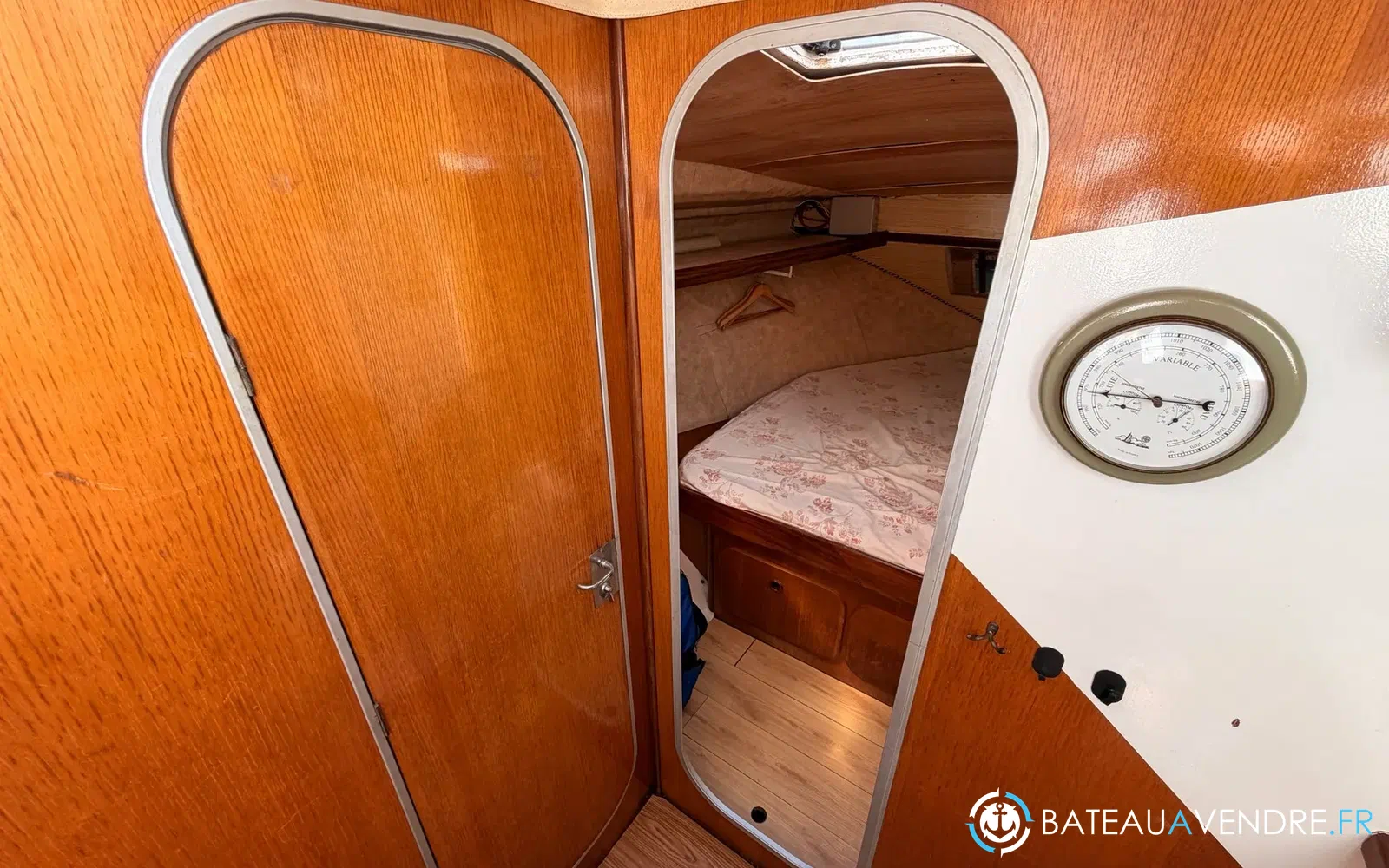 slider 28 Beneteau Antares 860