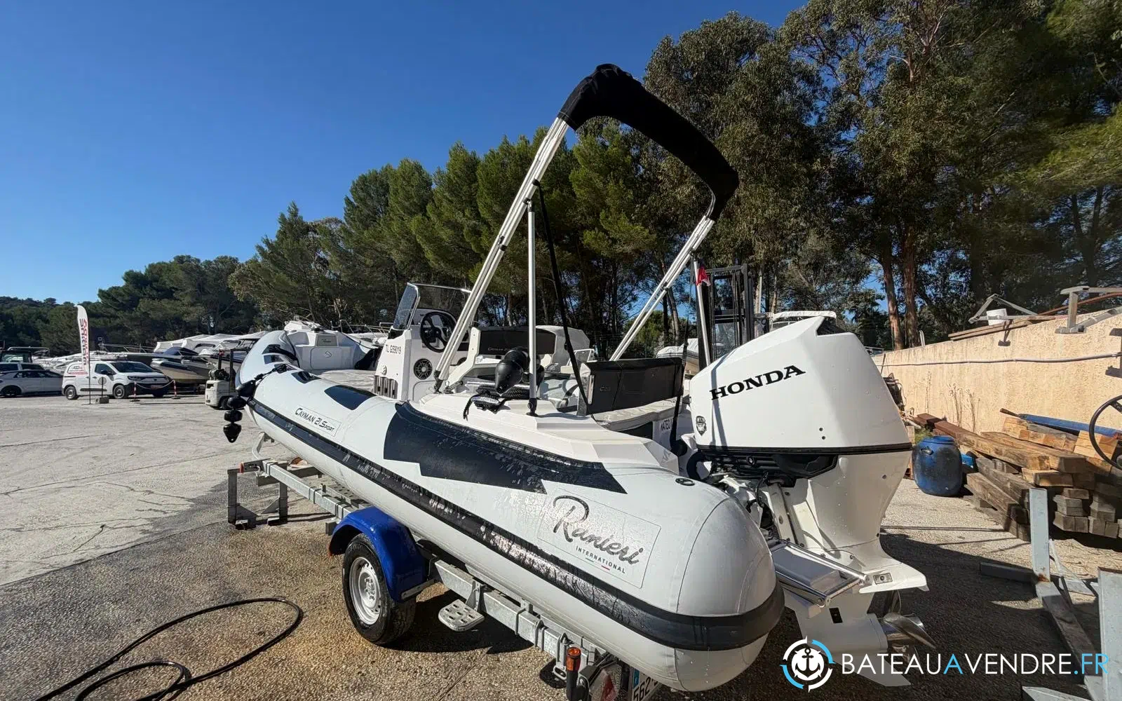 slider 2 Ranieri Cayman 21 Sport