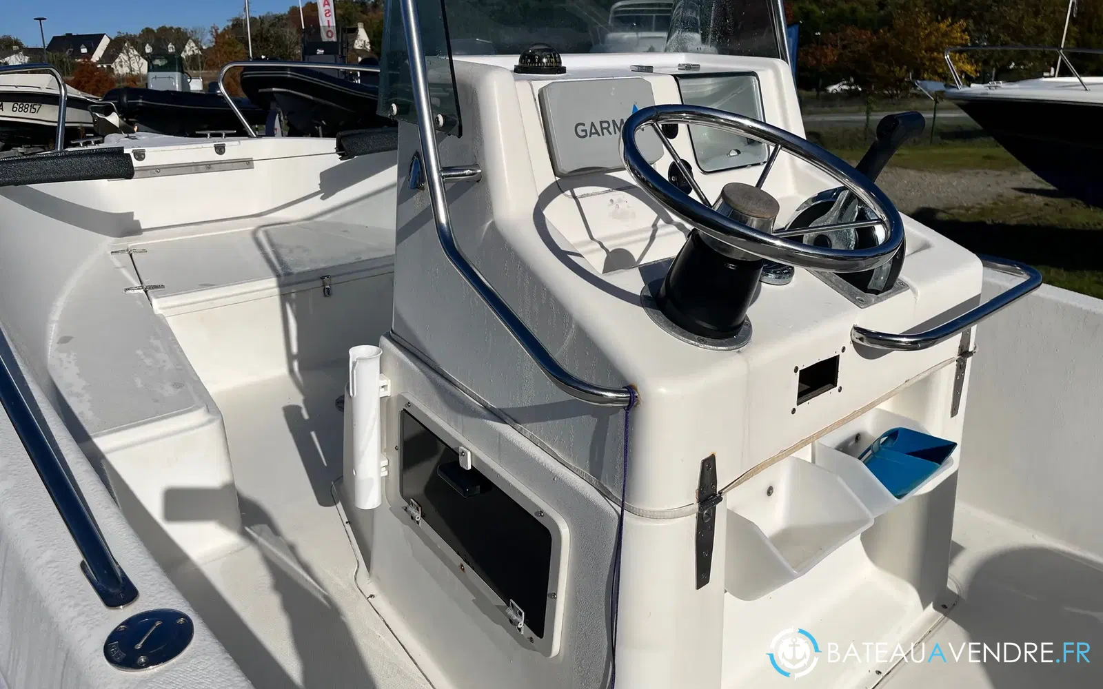 slider 6 Kelt White Shark 175