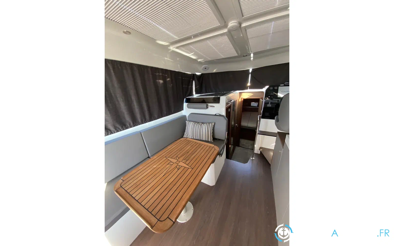 slider 16 Beneteau Antares 11