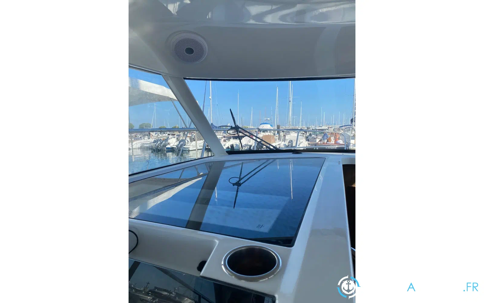 slider 21 Beneteau Antares 11