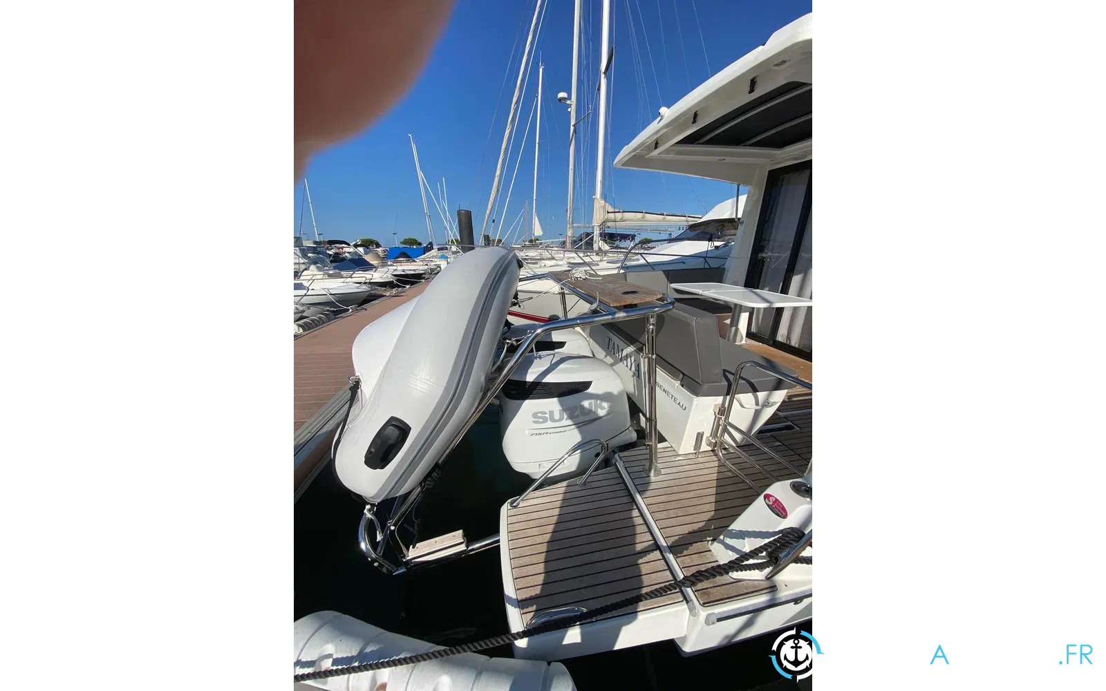 slider 8 Beneteau Antares 11