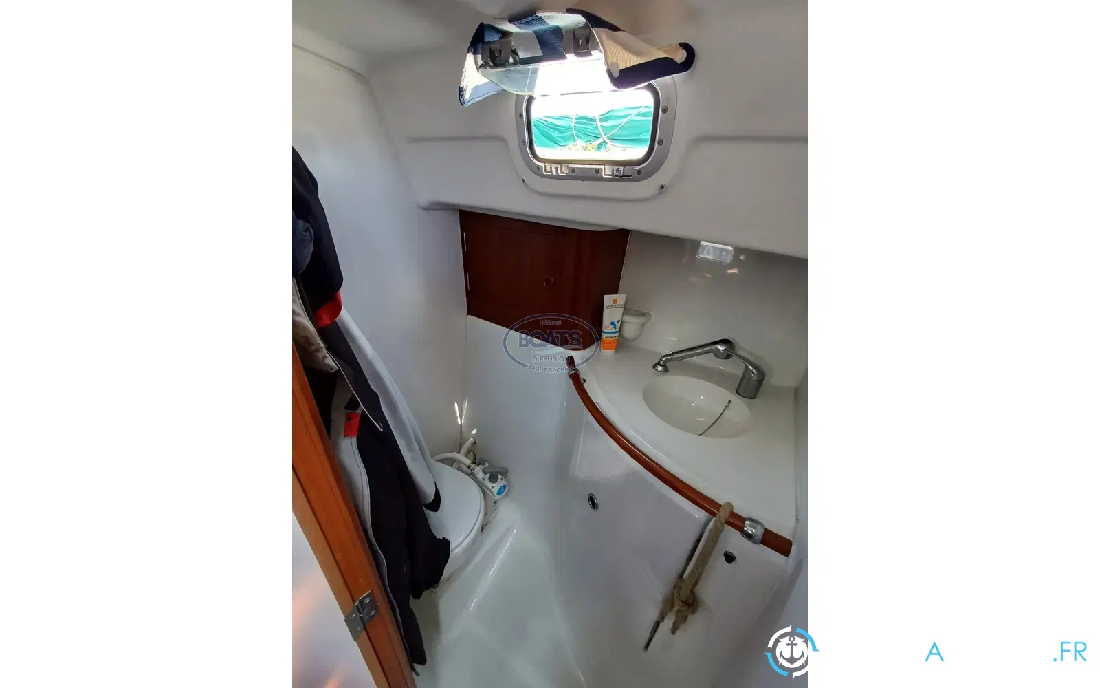 slider 4 Beneteau Ombrine 800