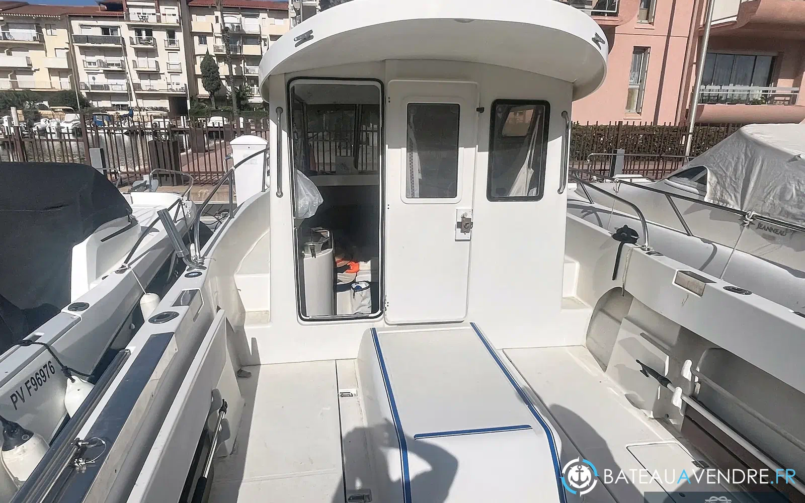 slider 3 Arvor 25 Fish