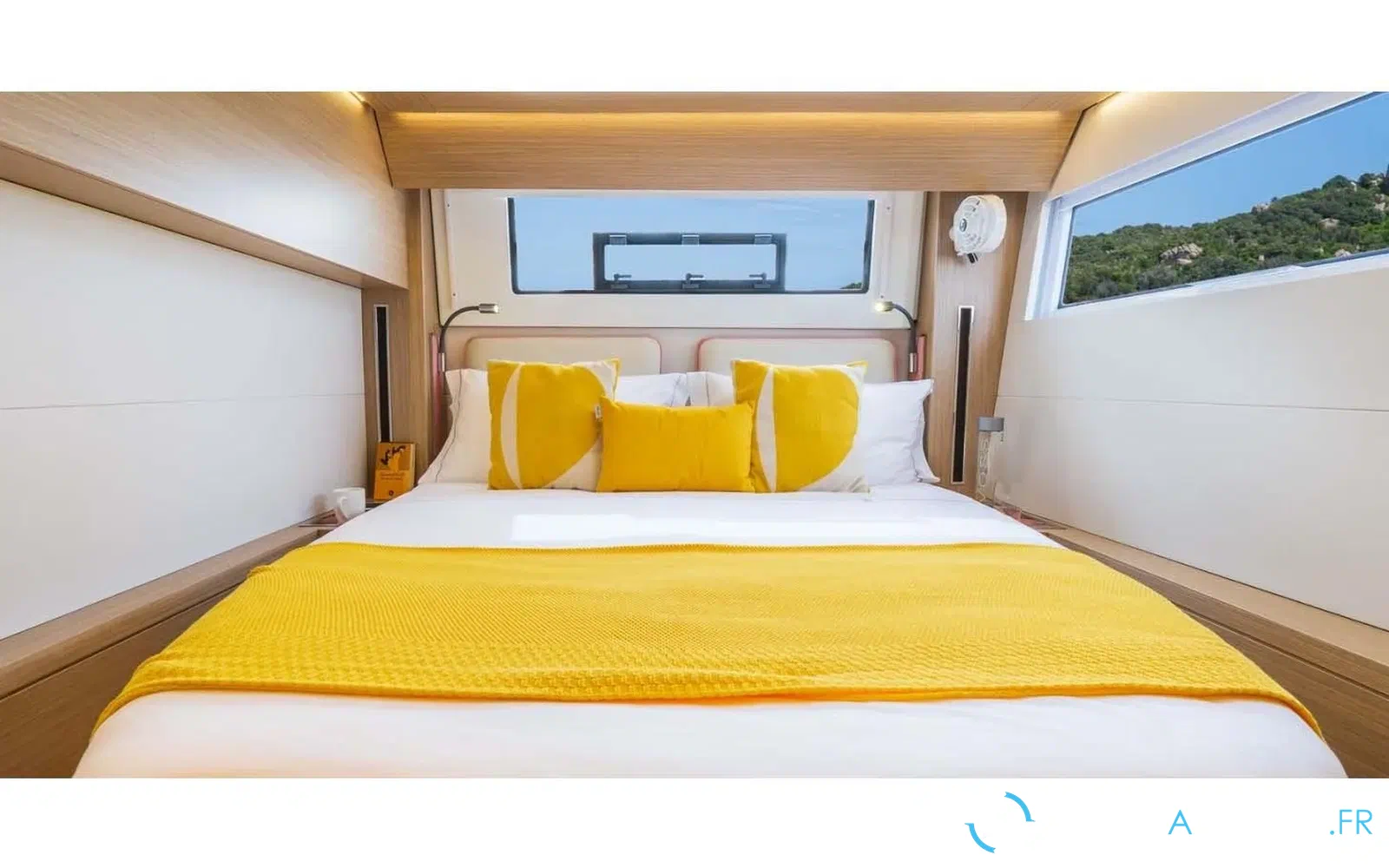 slider 4 Lagoon 51 Iconic