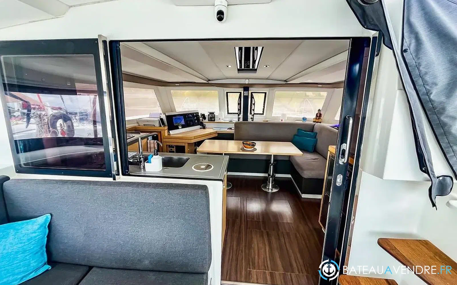 slider 11 Fountaine Pajot Lucia 40