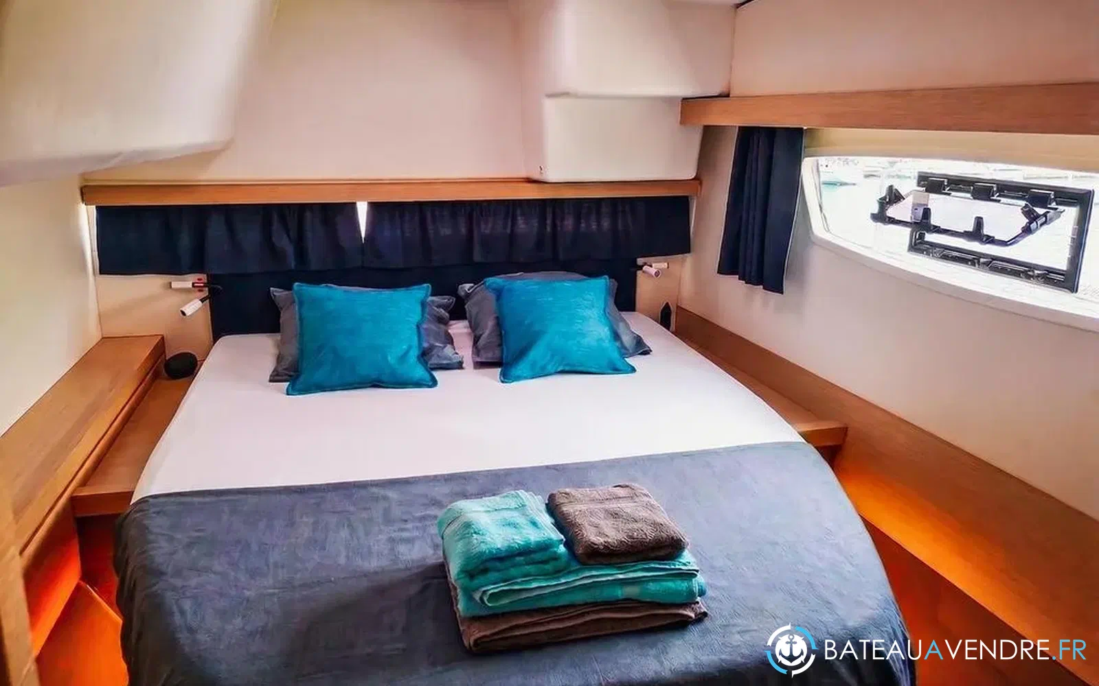 slider 18 Fountaine Pajot Lucia 40
