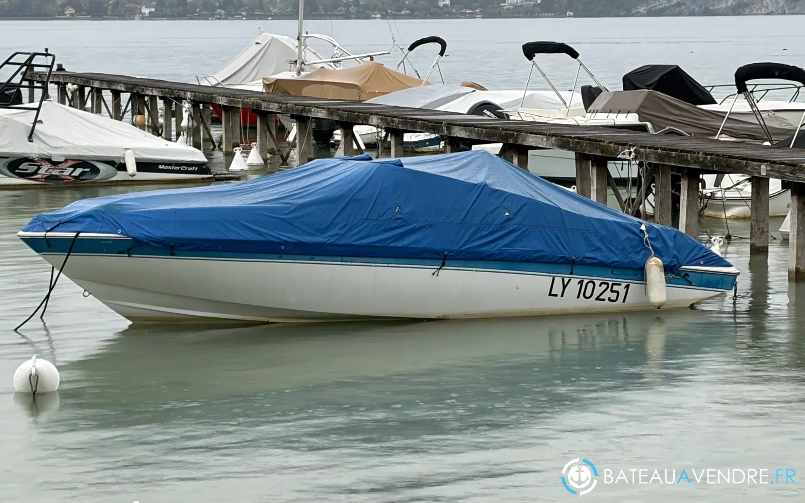 slider 11 Chris Craft 208
