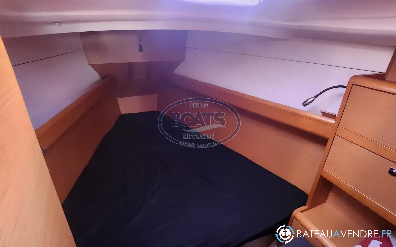 slider 9 Jeanneau Sun Odyssey 379