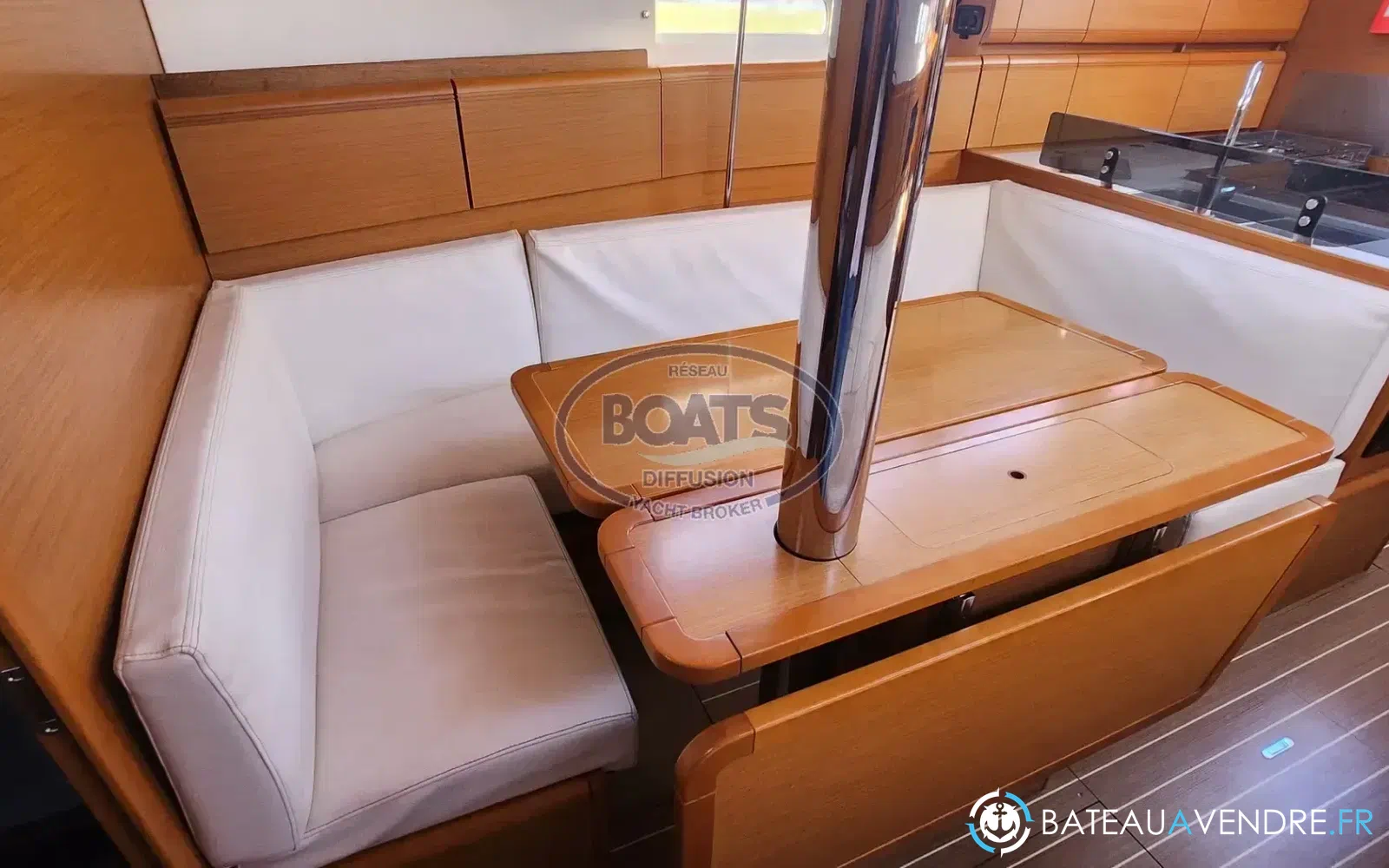 slider 3 Jeanneau Sun Odyssey 379