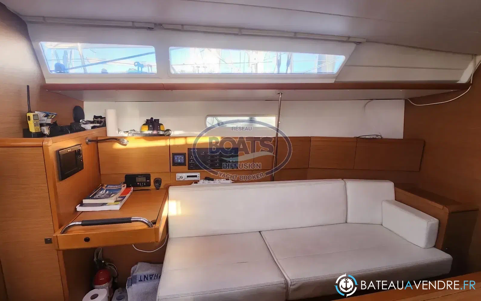 slider 4 Jeanneau Sun Odyssey 379