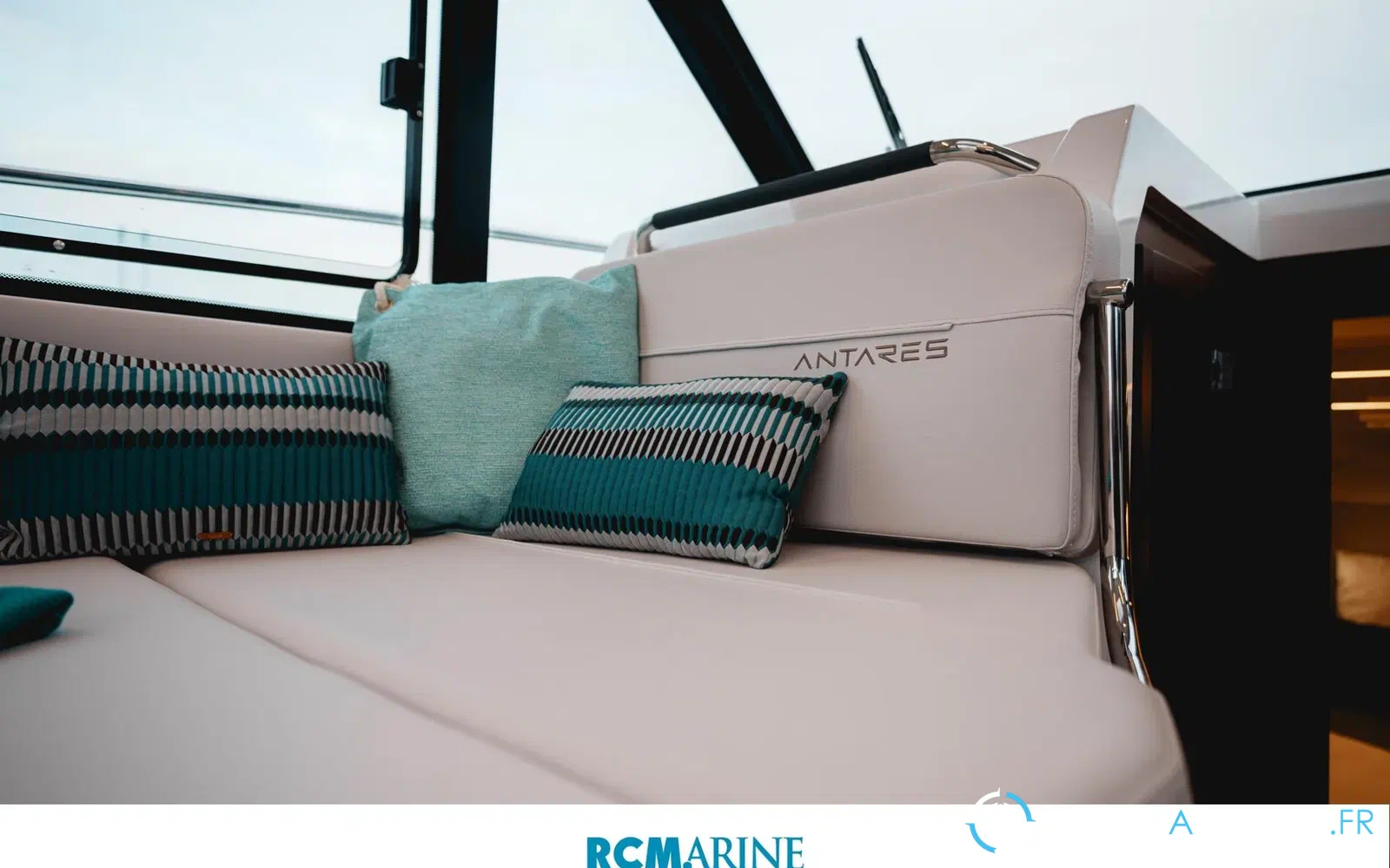slider 2 Beneteau Antares 9 OB Antares 9 V2