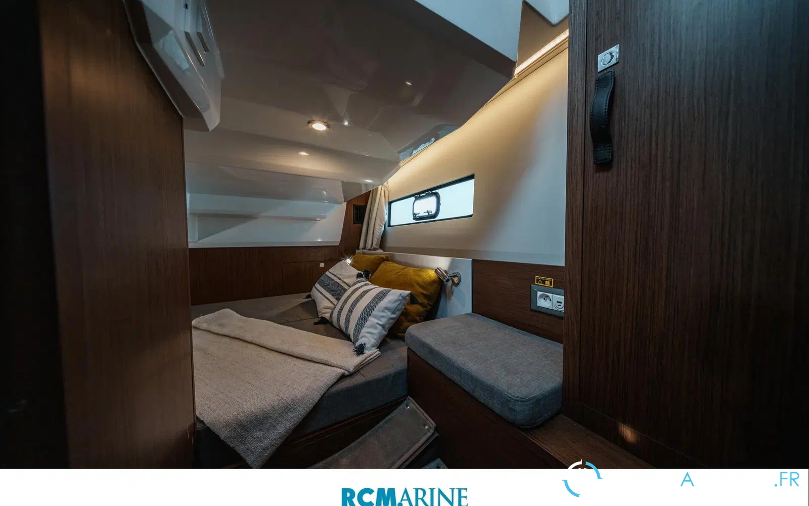 slider 6 Beneteau Antares 9 OB Antares 9 V2