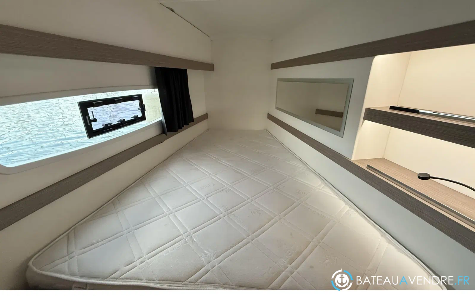 slider 13 Fountaine Pajot Isla 40