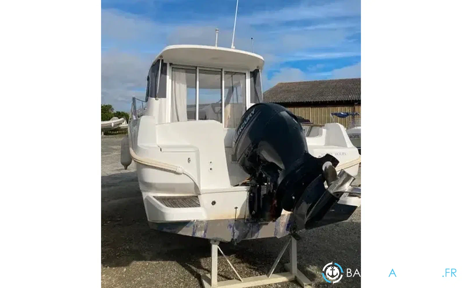 slider 1 Beneteau Antares 780 HB